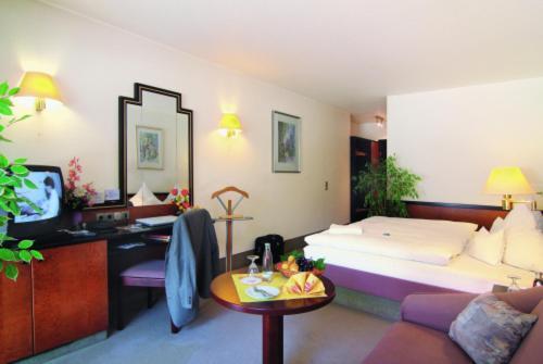 Hotel-Restaurant Roter Hahn Rüsselsheim Camera foto